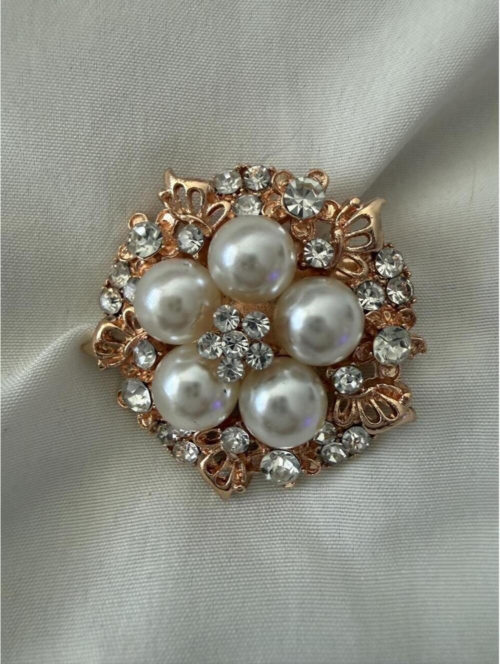 Rose Gold Faux Pearl Rhinestone Floral Brooch